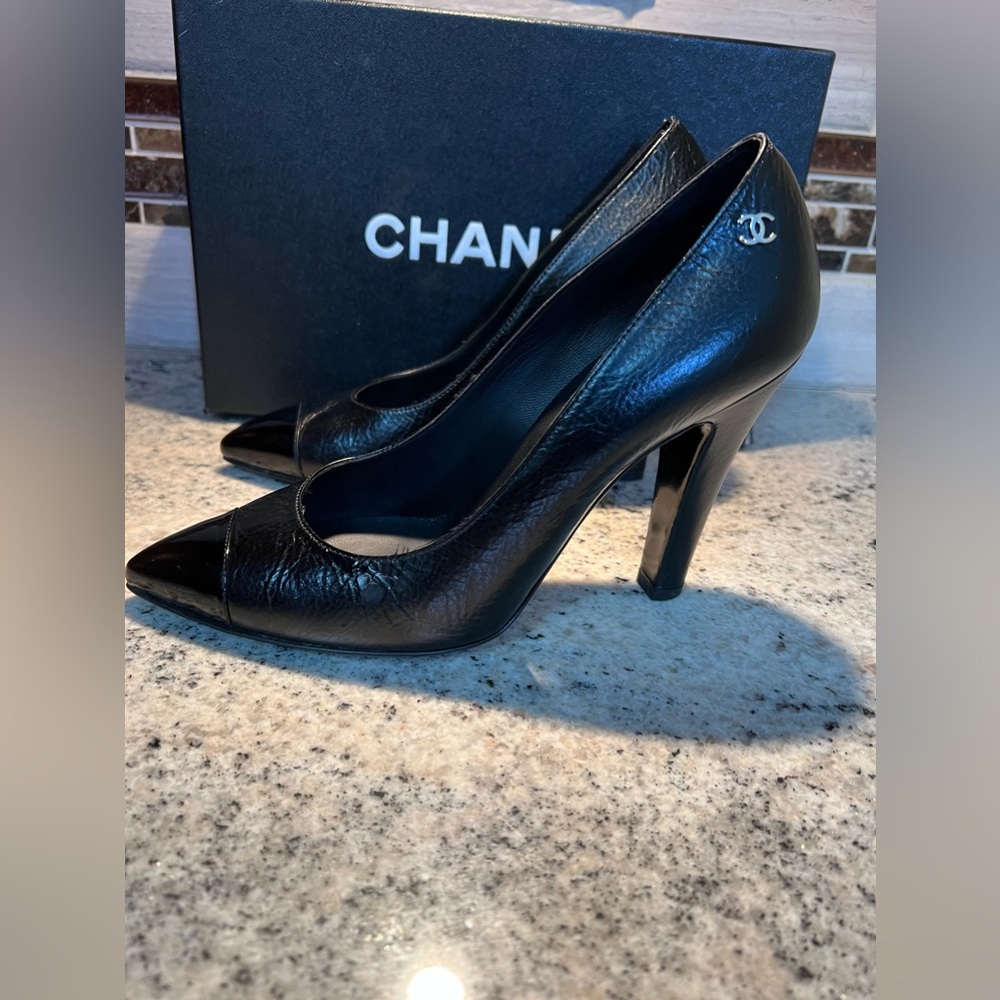 SOLD SOLD Chanel Black Pumps - Picture 5 of 14